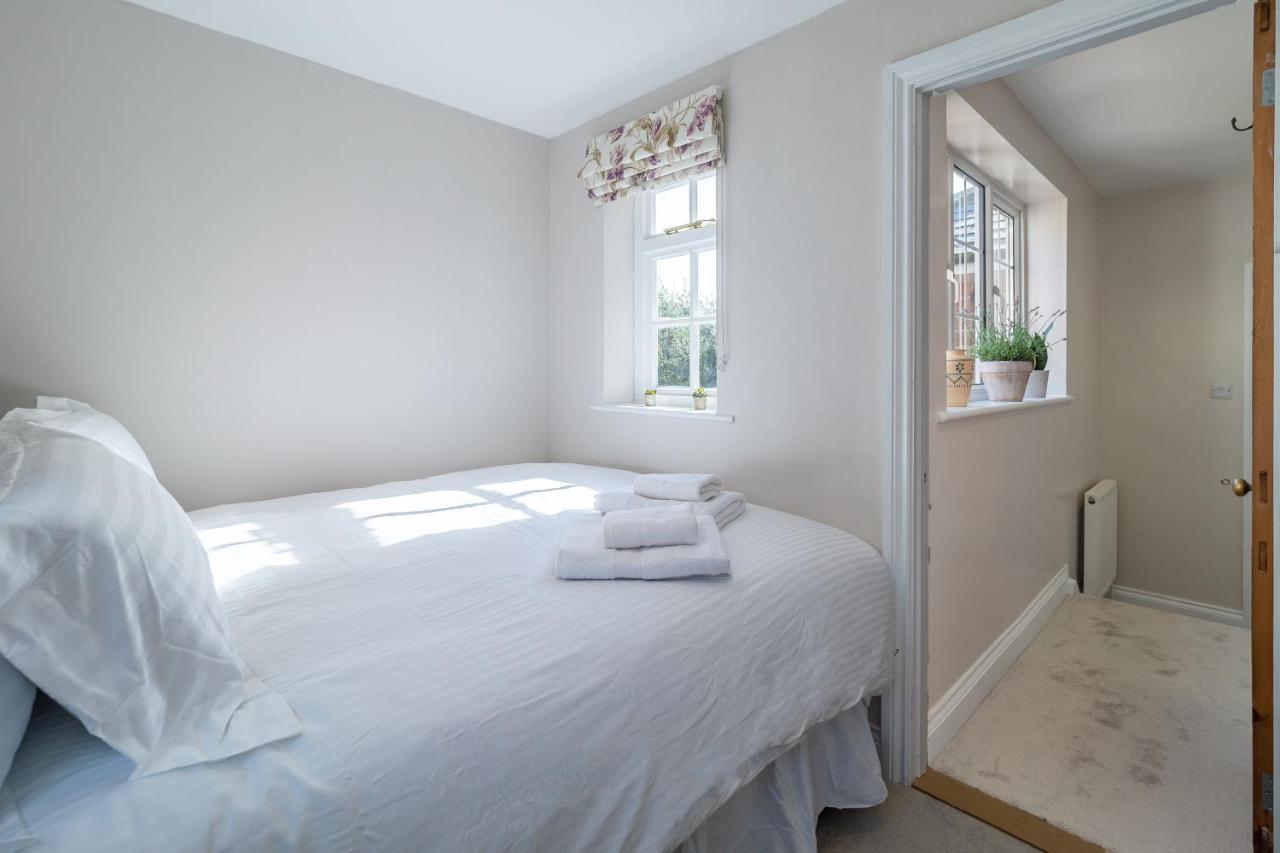 Adorable Cottage With A Log Burner In Heavenly Village - Constable Lodge Nayland 外观 照片